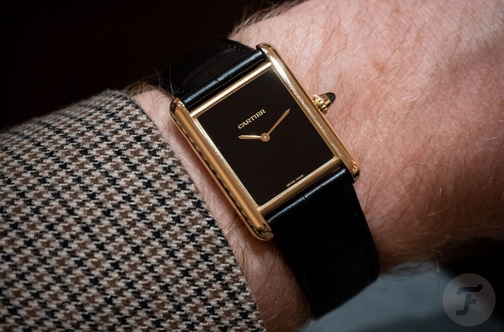 Sell Cartier Tank Must Yellow Gold in Dubai