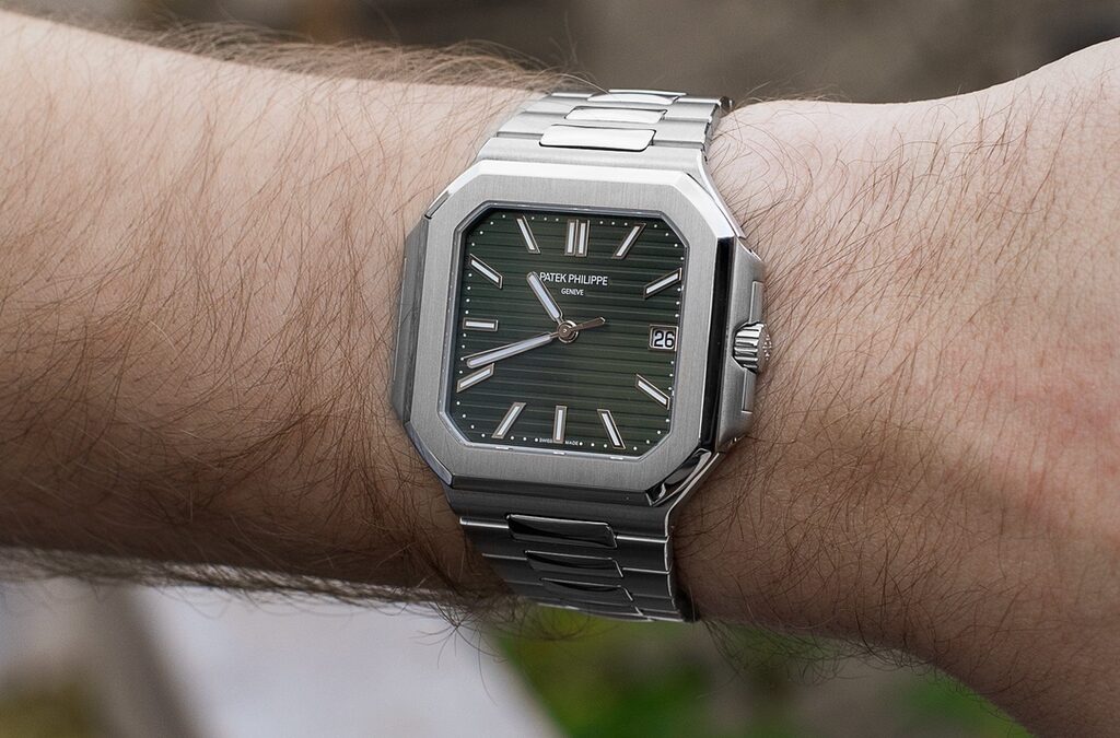 Sell Patek Philippe Cubitus 5821/1A-001 in Dubai