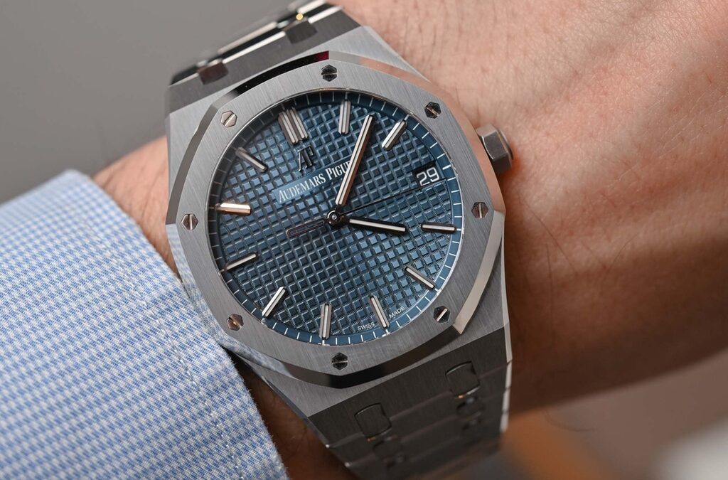 Sell Audemars Piguet Royal Oak Selfwinding 15500ST Dubai